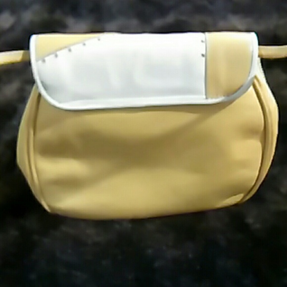 Final Price Vintage Saks Fifth Avenue Purse - Picture 6 of 8